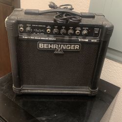 Behringer Amplifier