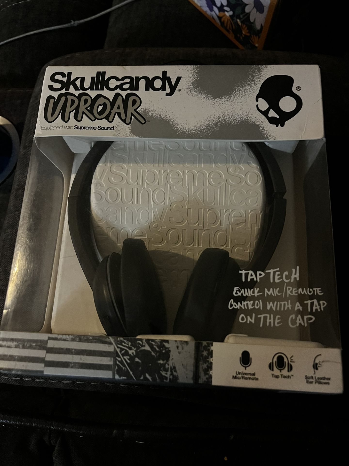 SKULLCANDY SKULL CANDY UPROAD HEADPHONES EARPHONES EAR BUDS~BRAND NEW IN BOX