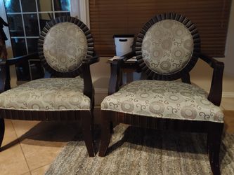 Sitting Chairs