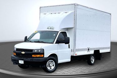 2022 Chevrolet Express Cutaway