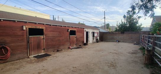 Horse Boarding in Burbank 🐴‼️
