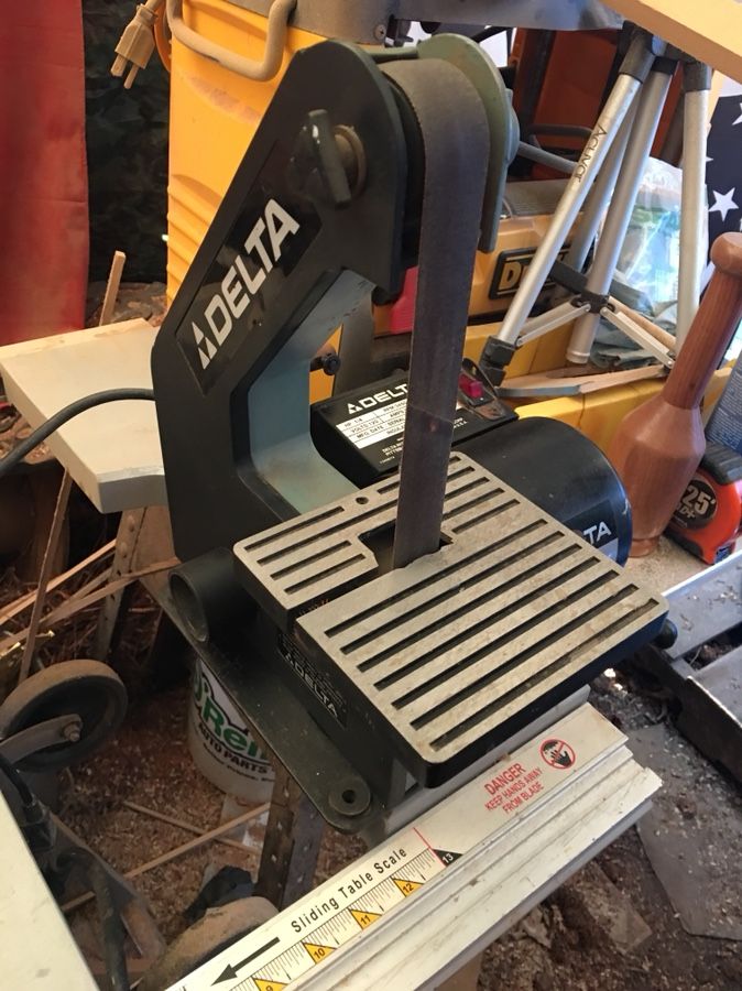 Black and Decker belt sander for Sale in Enola, PA - OfferUp