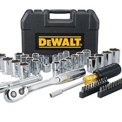 New DEWALT MECHANIC TOOL SET 1/2 IN.