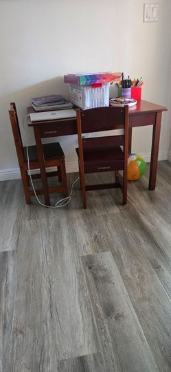 Kids Kraft Table