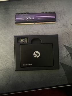 2.5 SSD and 8 GB 3200 RAM stick