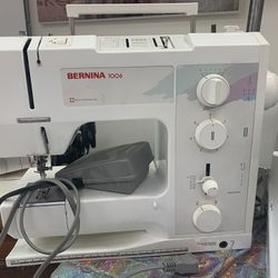 Bernina 1006 sewing machine
