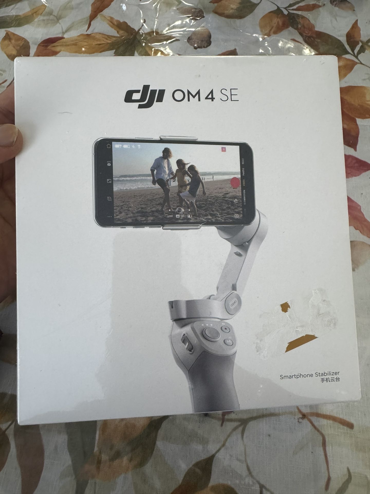 DJI OM 4 SE - 3-Axis Smartphone Gimbal Stabilizer with Tripod, Magnetic Design, Portable and Foldable, ActiveTrack 3.0, Story Mode, Vlogging Stabilize