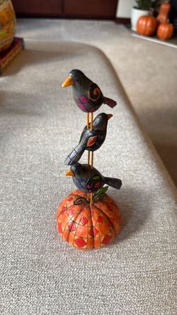 Jim shore pumpkin and crows