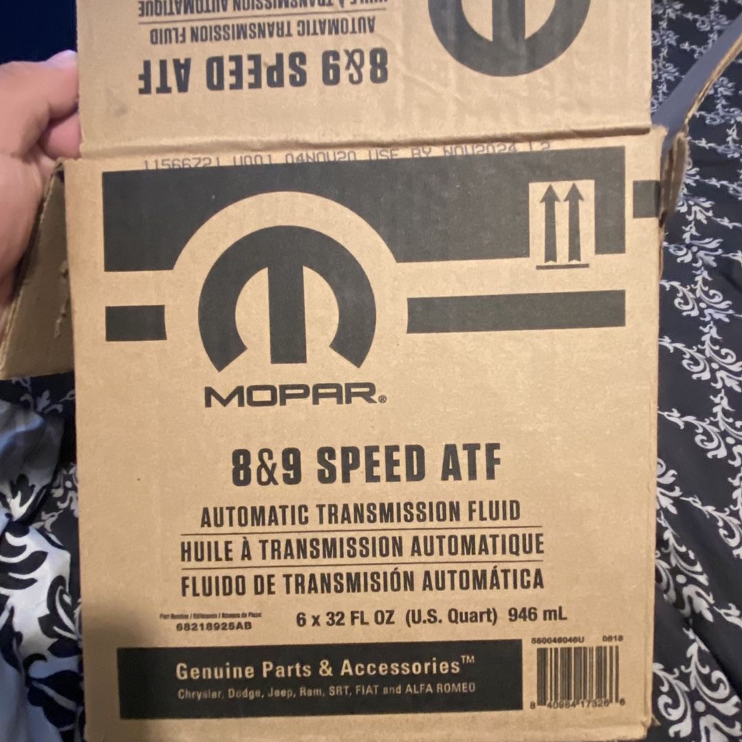 1*5様 ジープ　MOPAR 8&9 SPEED ATF 946mL 4本セット ORIGINAL MOPAR TRANSMISSION FLUID ATF 8/9 FOR JEEP CHRYSLER