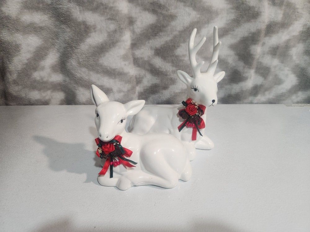 Dolomite Holiday | 2 Pc Set Of Dolomite Ceramic White Reindeer Christmas