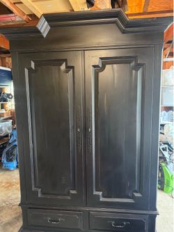 TV cabinet