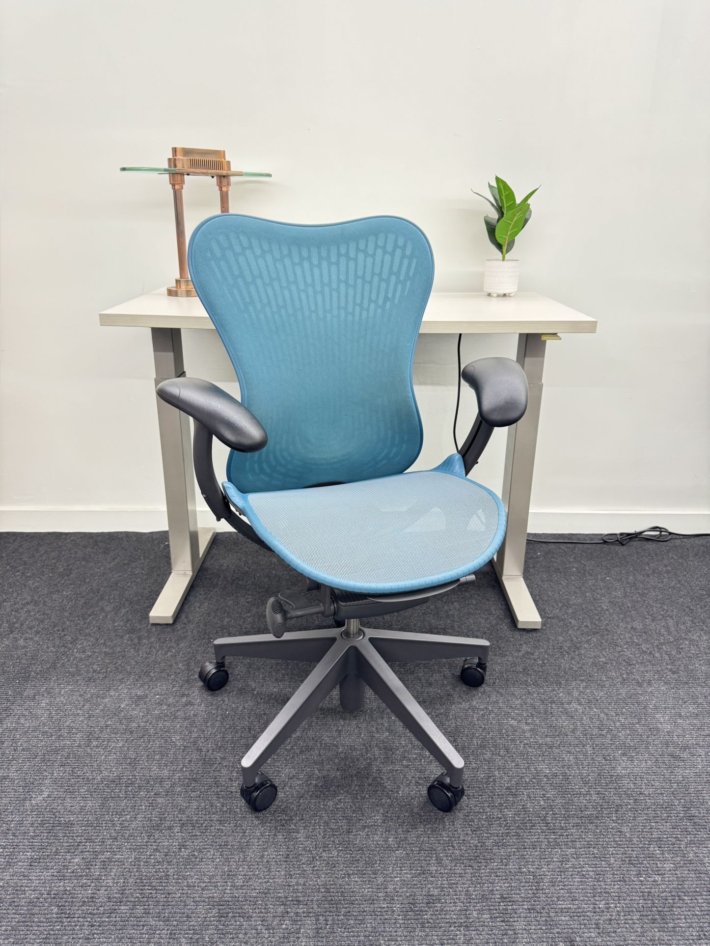 HERMAN MILLER MIRRA 2 CHAIR, BUTTERFLY SUSPENSION BACK WITH ADJUSTABLE BACK SUPPORT! CHAIR COMES WITH BRAND NEW HARDWOOD FLOOR CASTERS