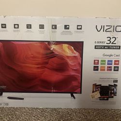 32” Vizio TV and Roku Box With Cables