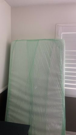 Twin mattress