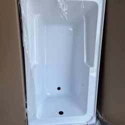 Swiss Madison Claire 60″ X 32″ Right-Hand Drain Drain Alcove Tub With Corner Apron