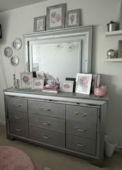 Silver bedroom vanity