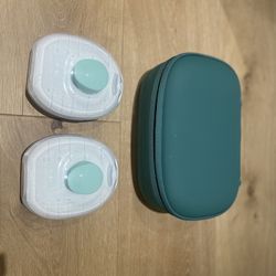 Willow Go Wearable Breast Pump With Case