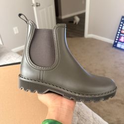 Army Green Boots 