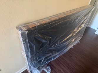 Trundle bed