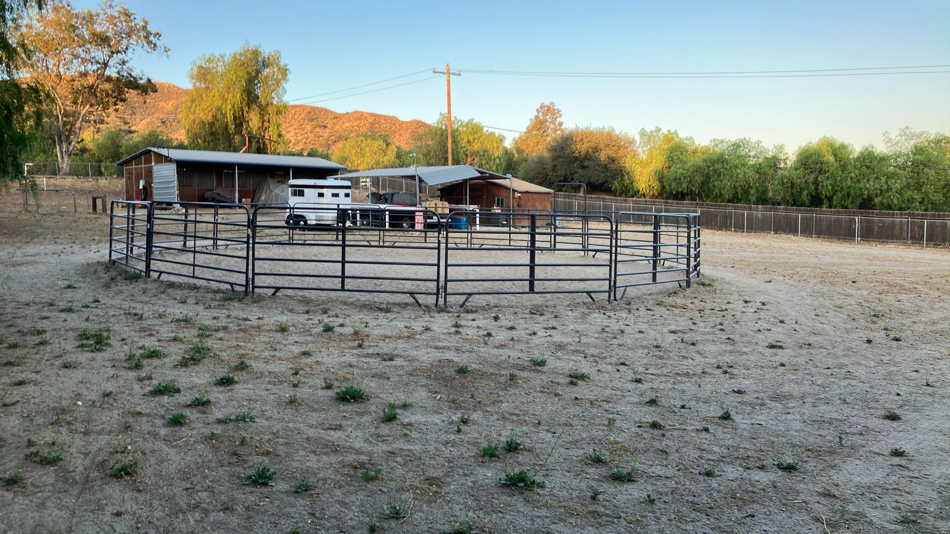 Round Pen, Approximately 50 Feet Circumference