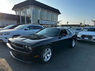 2014 Dodge Challenger SXT Plus