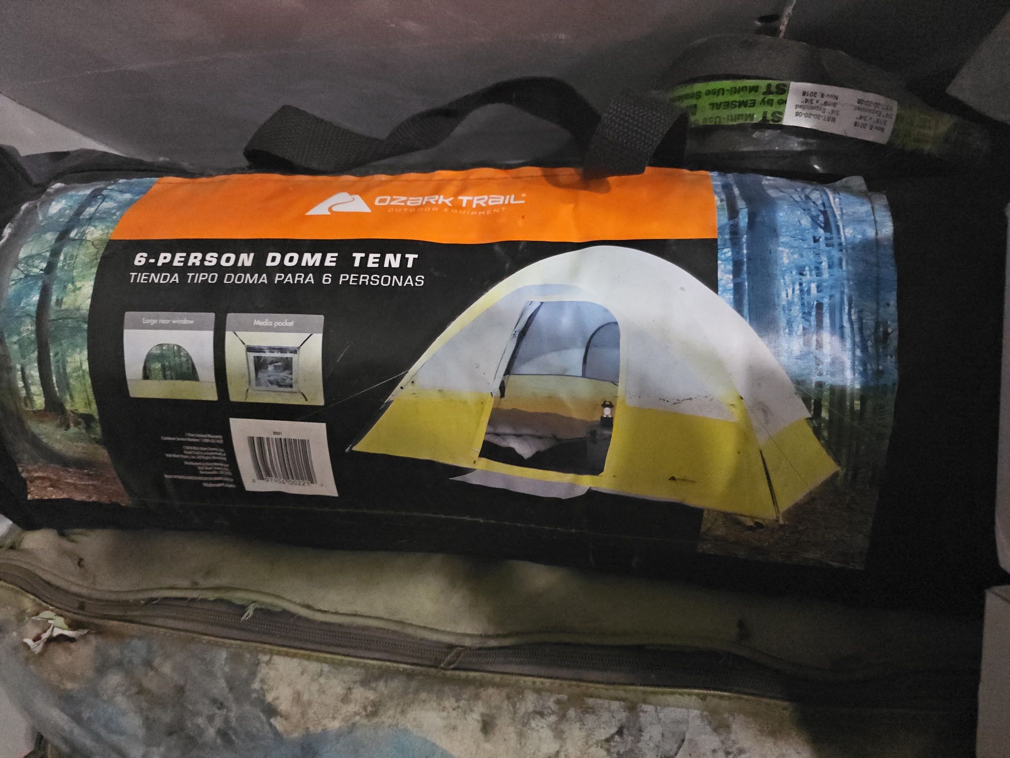 6-person Dome Tent