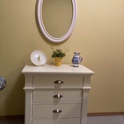 White  Dresser 4 Drawers