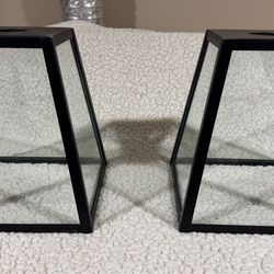 Glass hanging light fixture