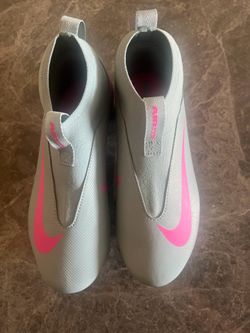 Nike Mercurial Laceless Soccer Cleats