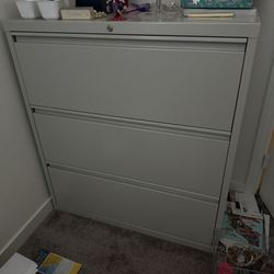 Filing Cabinet Large 