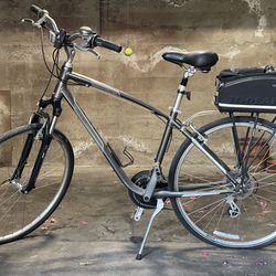 Giant Cypress DX Hybrid Comfort Bike – 18" Frame