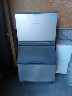 Koolaire Ice Machine