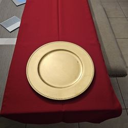 Charger Plates In Gold Events 