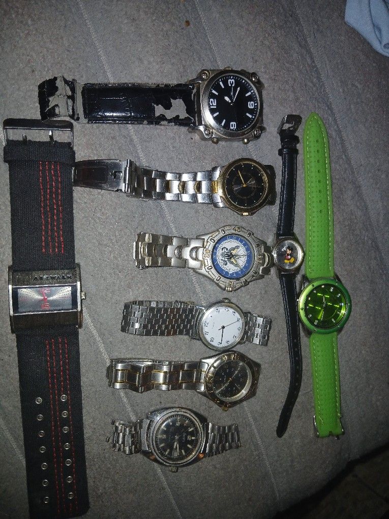 LOT OF ITEMS FOR SALE TAKING OFFERS