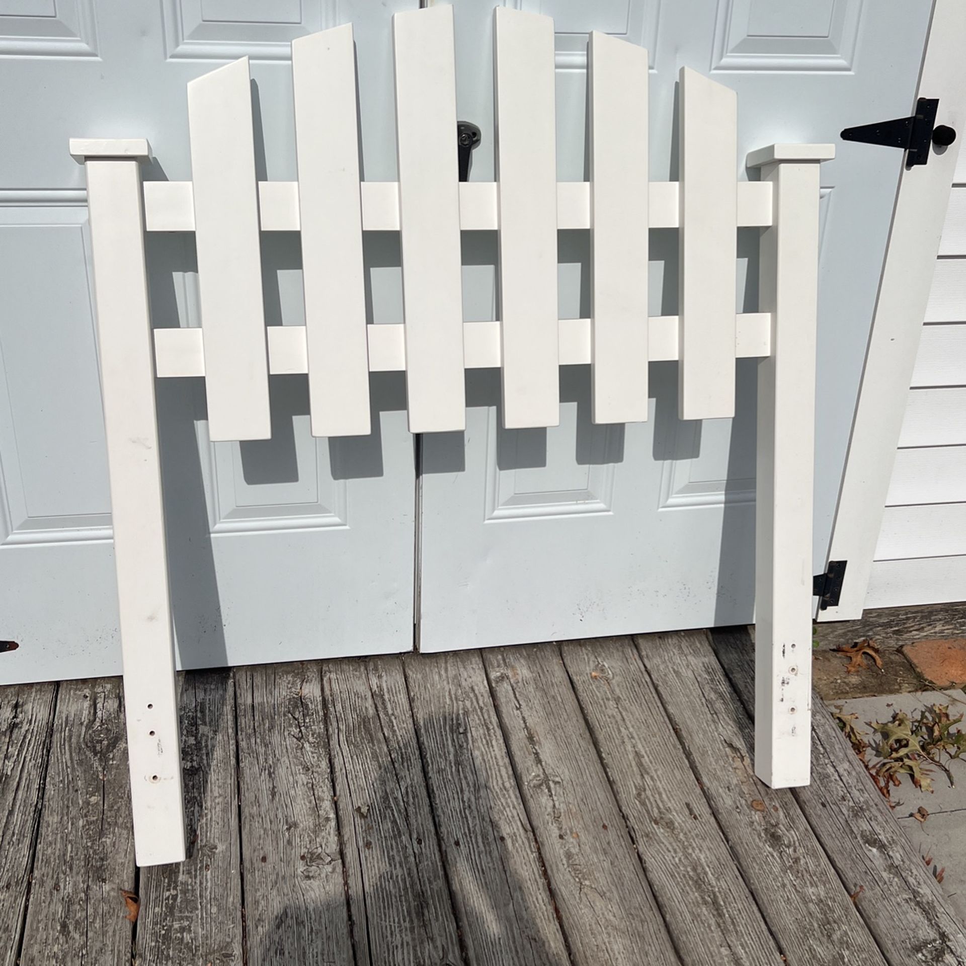 Twin Bed Head Board & Bed Frame