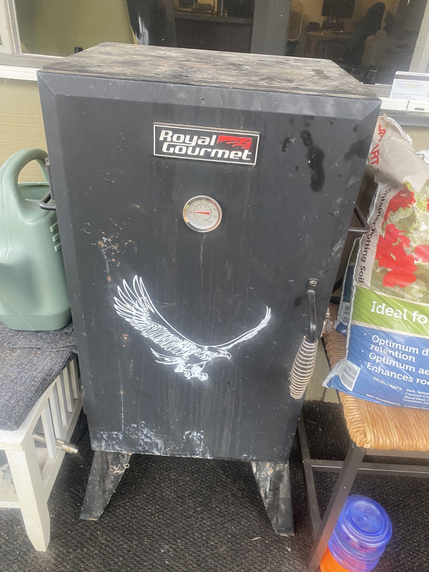 Electric Vertical Smoker