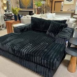 FLOOR MODEL ONLY!!! Grace I Comfort Oversize Chaise!!!
