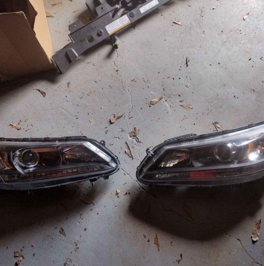 2013-2015 Honda Accord Sedan Headlights