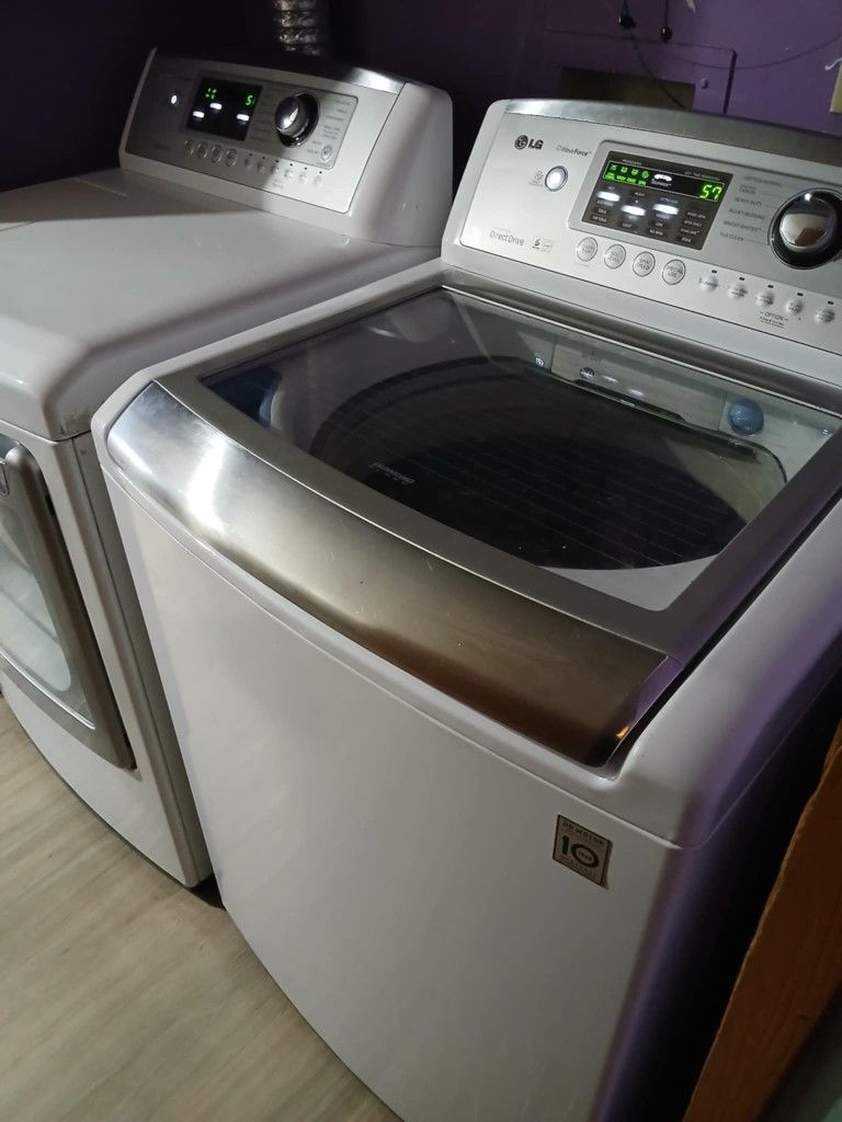 LG Set Washer And Dryer