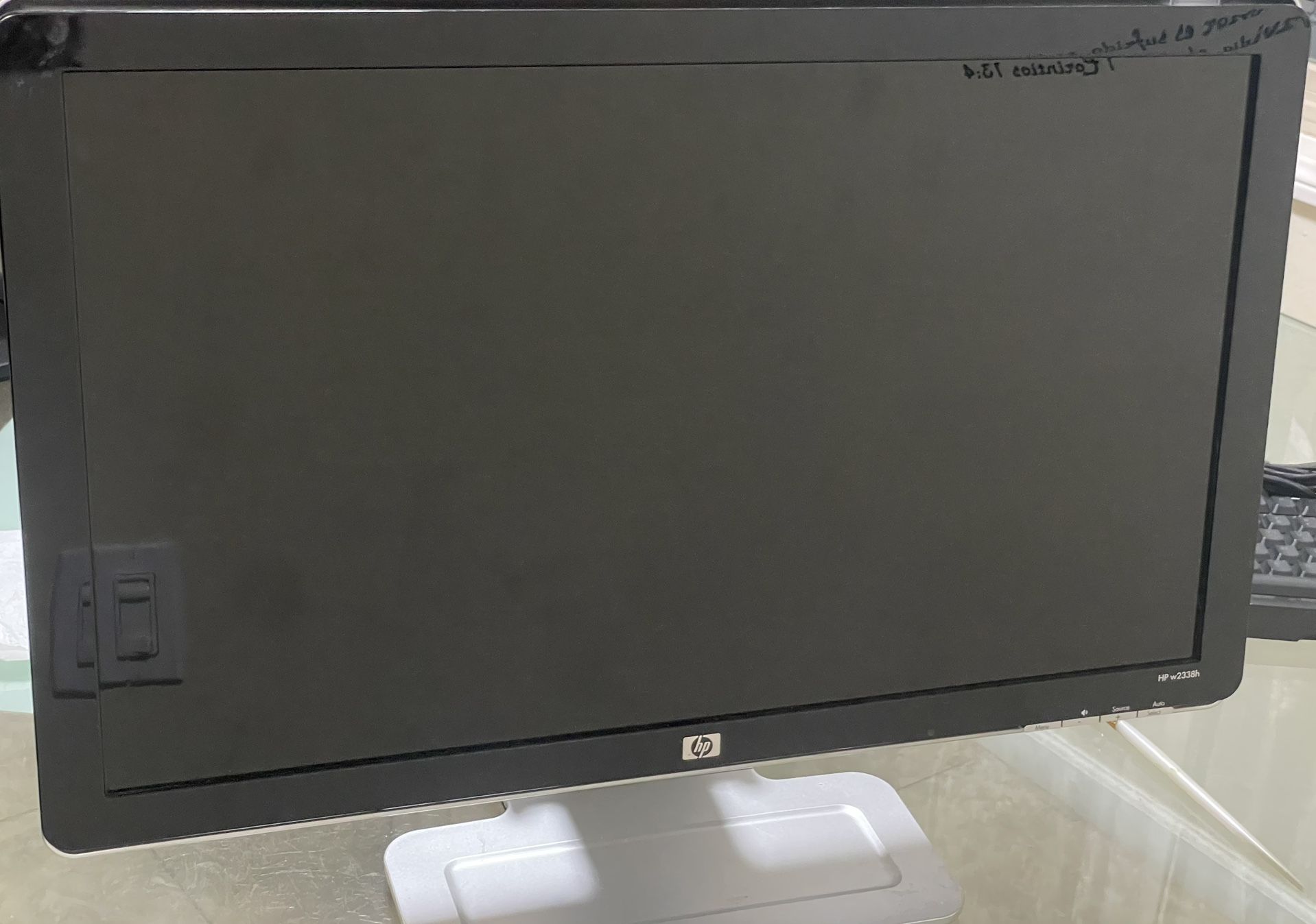 HP w2338h Monitor