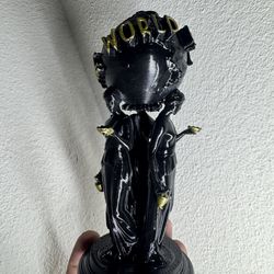 Scarface the world is yours statue