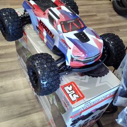 ARRMA KRATON BLX 6s brushless electric RC monster truck special deal right now don't miss out March 18th through March 22 only $550 plus tax cash only