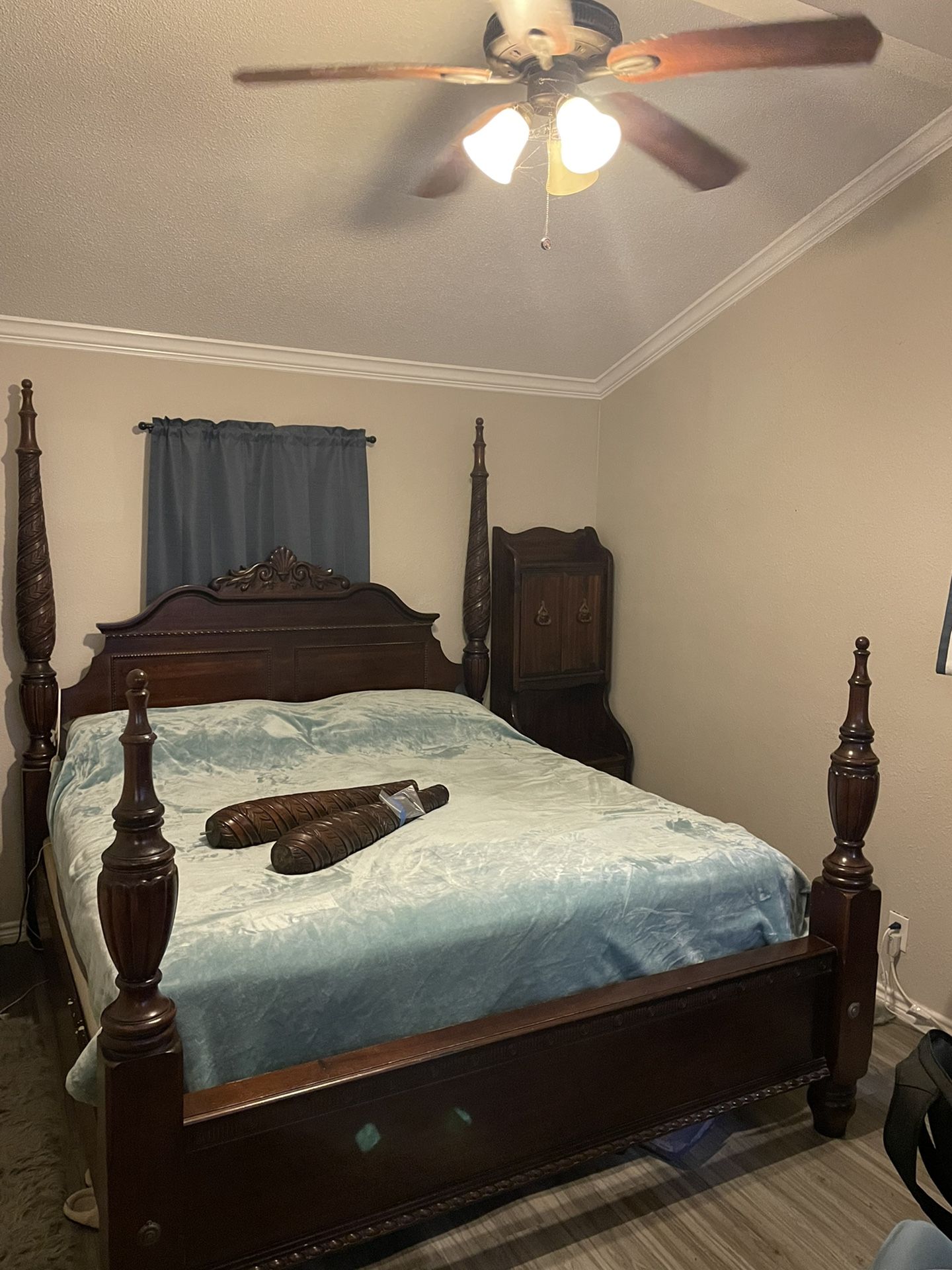 King Size Bed And Nightstands    Mattress Not Included