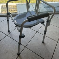 Adult Equipment  Toilet-Cher & How Much  & Adult Walker