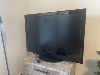 32 Inch Toshiba TV