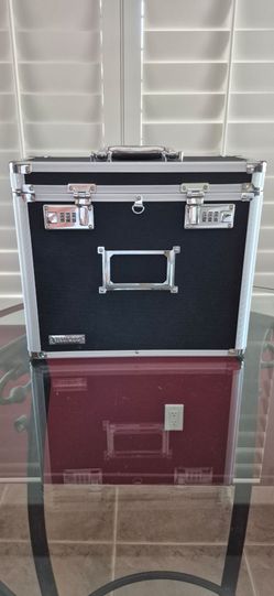 BRAND  NEW  VAULTZ   LOCKING  LEGAL  LEGAL  SIZE  PERSONAL FILE  TOTE