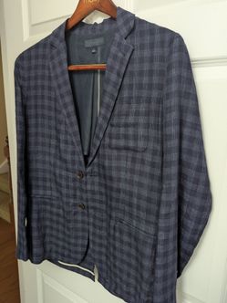 Men's sport coat by Zachary prell 100% linen size 38 has no lining. Perfect for summer