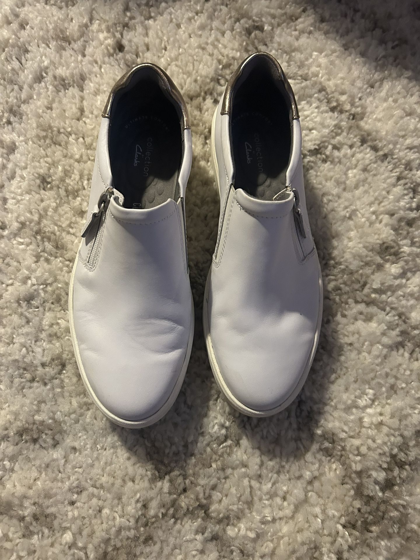 👟 Women Clark’s 8 1/2 Wide Leather Shoes 👟