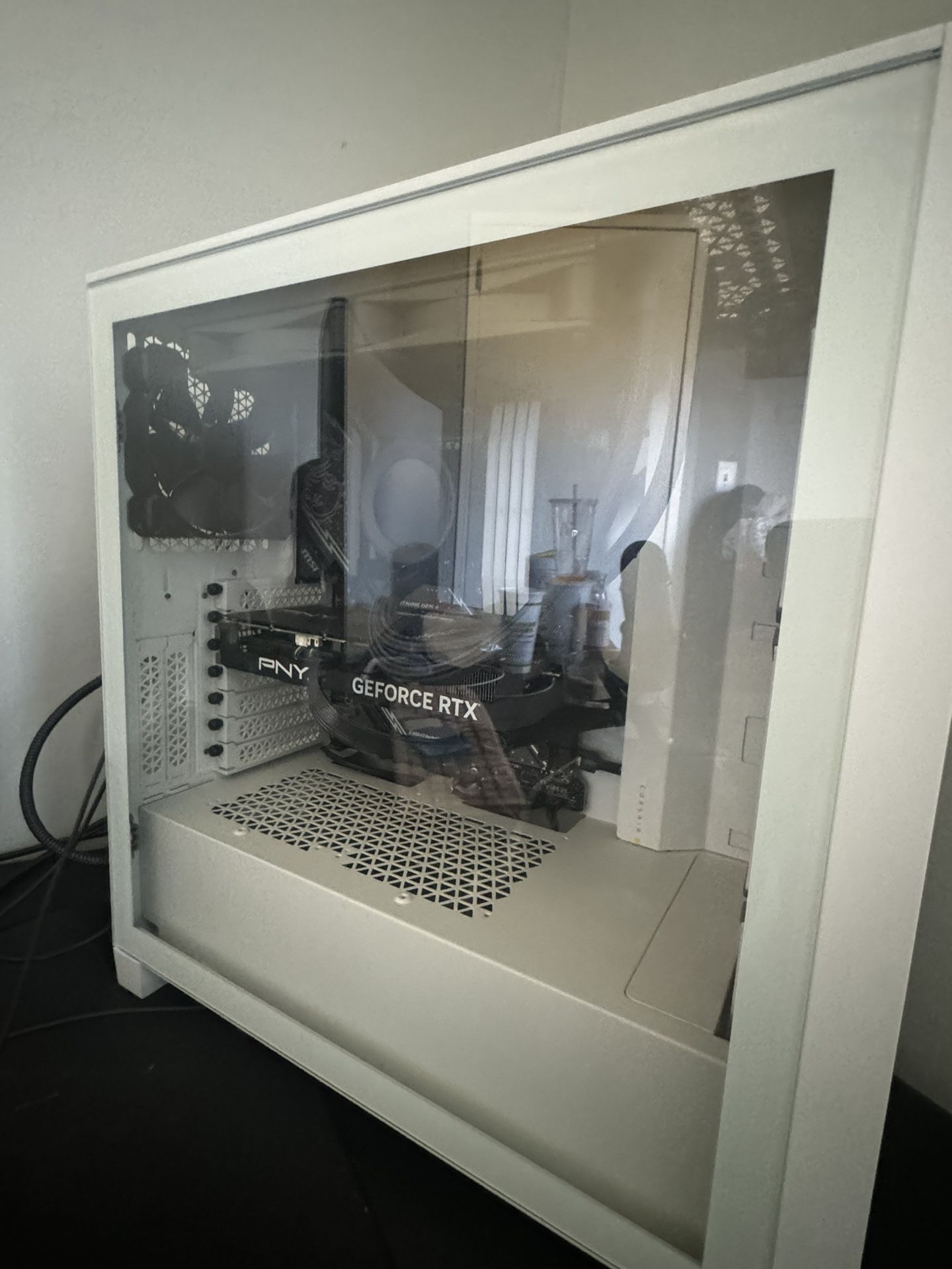 Built High Spec Gaming PC, Keyboard, Blue Yeti Mic, Logitech Camera
