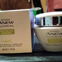 Isa Knox Anew Clinical Revitalize & Reveal Advanced Wrinkle Corrector